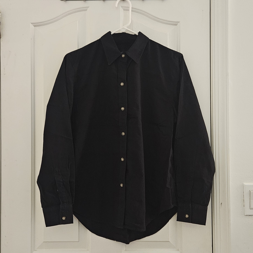 Aritiza - Denim Forum - Black Casual Button-Down Shirt
